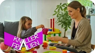 Kinderspiele [subtitled] | Knallerfrauen mit Martina Hill