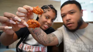 Trying Popeyes new sweet and spicy wings