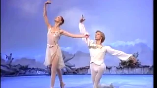 Balanchine's Allegro technique (Farrell and Martins)
