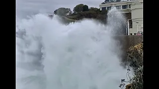 HUGE WAVES GOES VERY DANGEROUS AT BIARRITZ