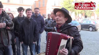 Bologna, ex leader Potere Operaio Scalzone indagato per "istigazione a delinquere"