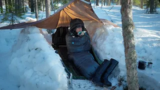 Staying Overnight in a Snow Trench at -10°C (Finnish w/ English subtitles)
