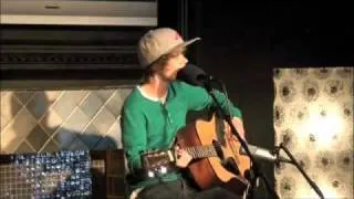 Justin Bieber - One Less Lonely Girl (Acoustic Live)