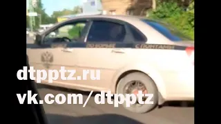 Автомобиль "Отдела по борьбе с понтами" попал в ДТП