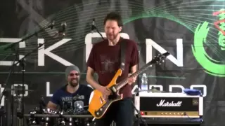 Paul Gilbert   While My Guitar Gently Weeps SOLO