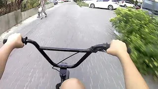 Скутер врывается в BMX