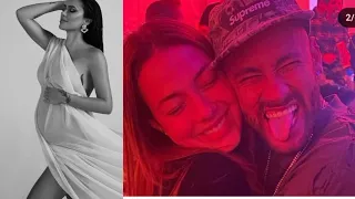 Ex Girlfriend Of Neymar Trying Feel The Kicks Of Neymars Baby Girl