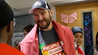 Ovechkin Delivers Pizzas for Make A Wish