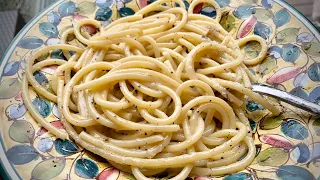 Food Lab Basics: POV Cacio e Pepe (Roman mac and cheese), in about 12 minutes.