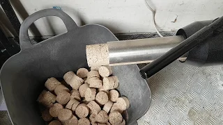 PH Sawdust Briquette Maker Machine in action