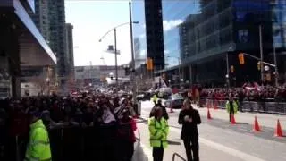 Maple Leaf Square goes crazy when Raptors gain chance to win game 7 (made with Videoshop)