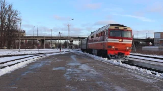 ТЭП70-0183 с пассажирским поездом №663 Москва — Псков.