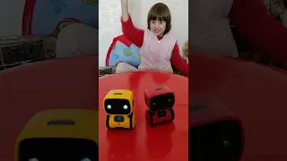 Интерактивный робот AT-Robot. Говорящий робот, который умеет танцевать