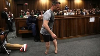 Oscar Pistorius Removes Prosthetic Legs in Court