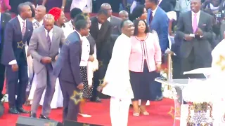 The Best Dance Moves of Pastor Paul Enenche At Shiloh 2021