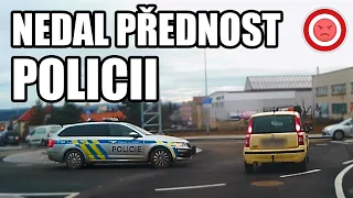 Nedal Přednost POLICII, Vytlačení do Protisměru a NEBEZPEČNÝ Řidič - Perly Ze Silnic 129