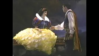 Snow White: An Enchanting Musical (2004)