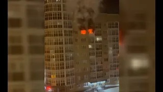 В Нефтеюганске при пожаре в многоэтажке погибли взрослый и ребенок