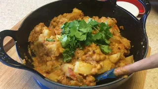 Potato/Chickpea Curry Recipe Ep.89| Le Creuset 3.5 qt Balti Dish| Simple Meals| January 2023