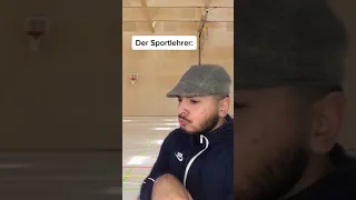 Wenn dein Sportlehrer ein Pedo ist 😂