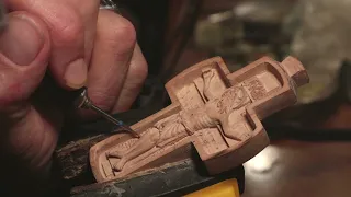 Иисус на кресте . Резьба по дереву . Jesus on the cross, wood carving