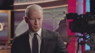 Anderson Cooper talks "Network" '76 - Peter Finch - Faye Dunaway - Classic Drama - 1970s Movies