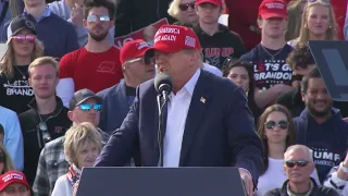 Donald Trump speaks at Ohio rally