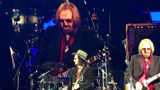 Tom Petty and the Heartbreakers.....Mary Jane's Last Dance.....9/21/17.....Hollywood