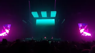 The 1975 - menswear @ Manchester Arena, Manchester 28/2/20