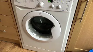 Indesit IWD61450 Washing Machine - Unbalanced Spin Burst