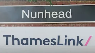 Trains at Nunhead