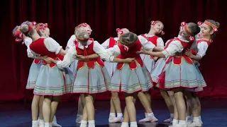 Белорусский народный танец «Кликанье весны»