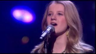 Laura - Hurt (The Voice Kids 2013_ Finale).mp4