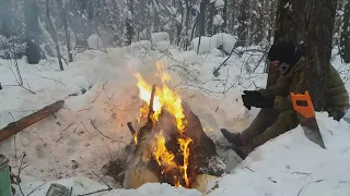 КАК РАЗЖЕЧЬ КОСТЕР В ЗИМНЕМ ЛЕСУ/НОДЬЯ ИЗ ШЕСТИ БРЕВЕН/ЛЕСНОЙ ШАШЛЫК