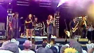 Candi Staton - You've Got The Love at Glastonbury 2010