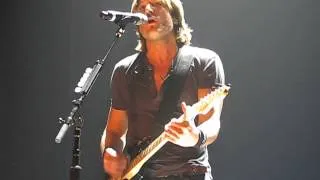 Keith Urban - Khe Sanh ( Cold Chisel Cover, Brisbane Entertainment Center )