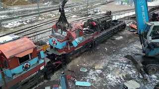 Scrapping of GE C36-7i locomotives / Слом американских тепловозов Ц36