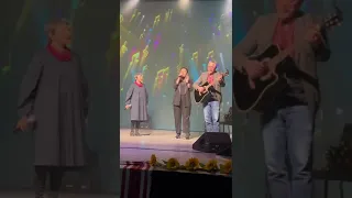 Марина Одольська і Оксана Муха "ПІСНЯ ПРО РУШНИК" LIVE in Dublin Ireland