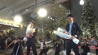 Flash mob marriage Proposal フラッシュモブ サプライズ ”福岡天神 ダブル プロポーズ” One Direction “Everything About You”