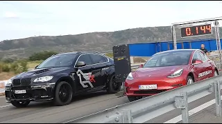 TESLA MODEL 3 PERFORMANCE vs 900hp BMW X6 M G-POWER TYPHOON S DRAG RACE