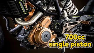 700cc single silinder!! segede apa piston motor garuk tanah ini?