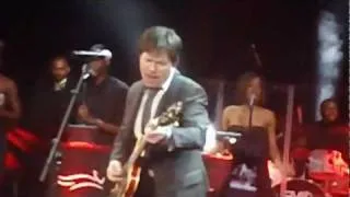 Michael J. Fox Playing "Johnny B. Goode" LIVE!