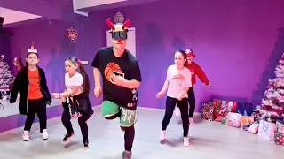 Justin Bieber - Santa Claus Is Coming To Town (Christmas Choreo)