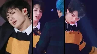 bts jungkook fell down at the 'Seoul Music Awards