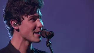 Shawn Mendes - There's Nothing Holdin' Me Back (Live From The 2017 American Music Awards)