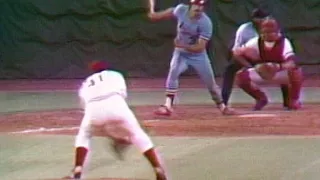 Dave Concepcion fields ball off Tom Seaver's glove