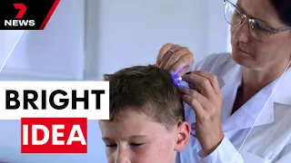 New glow-in-the-dark powder to help parents find nits in kids' hair | 7 News Australia