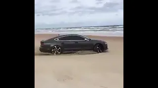 AUDI RS7 2017 MATTE BLACK ON BEACH DRIFTING OR  BURNOUT I DON'T KNOW WHAT IS THAT