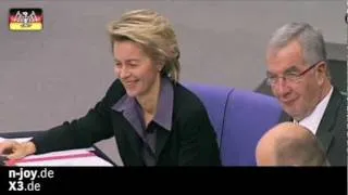 URSULA VERZOCKT RENTENKASSE - NEULICH IM BUNDESTAG (13) - N-JOY.de - Extra3 - NDR