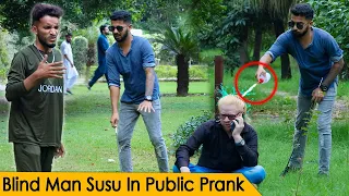 Blind Man Susu in Public Prank @CrazyPrankTV